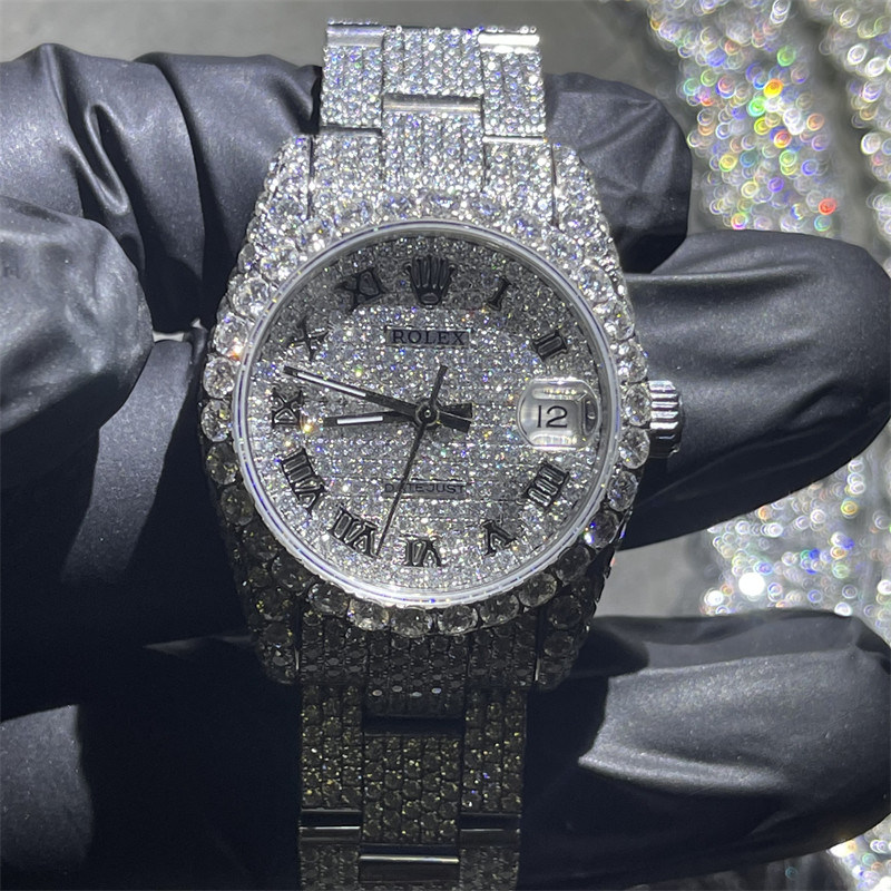 31mm Quartz Diamond Watch 31 Carats  Diamond Watch For Women
